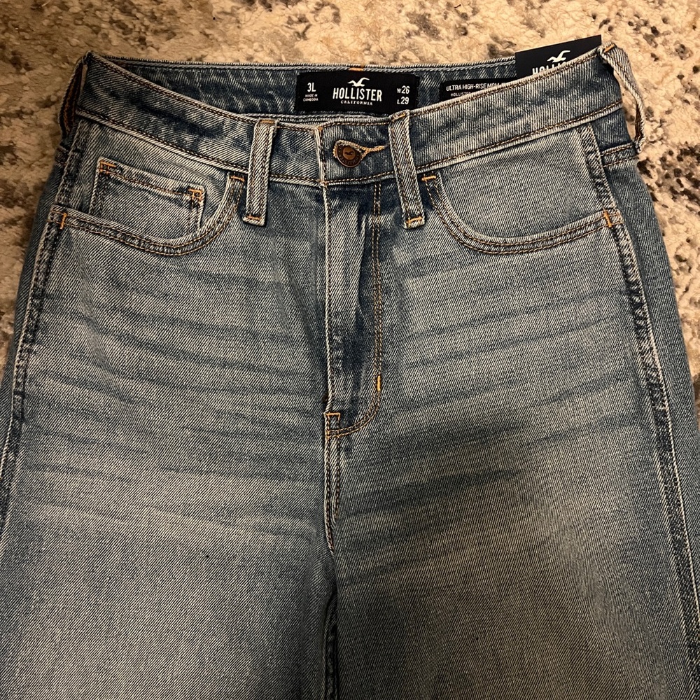 Ultra High Rise Hollister  Mom Jeans